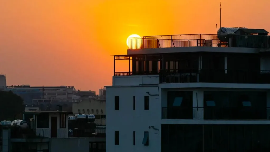 urban summer photography at golden hour, interesting architecture with sunset photography